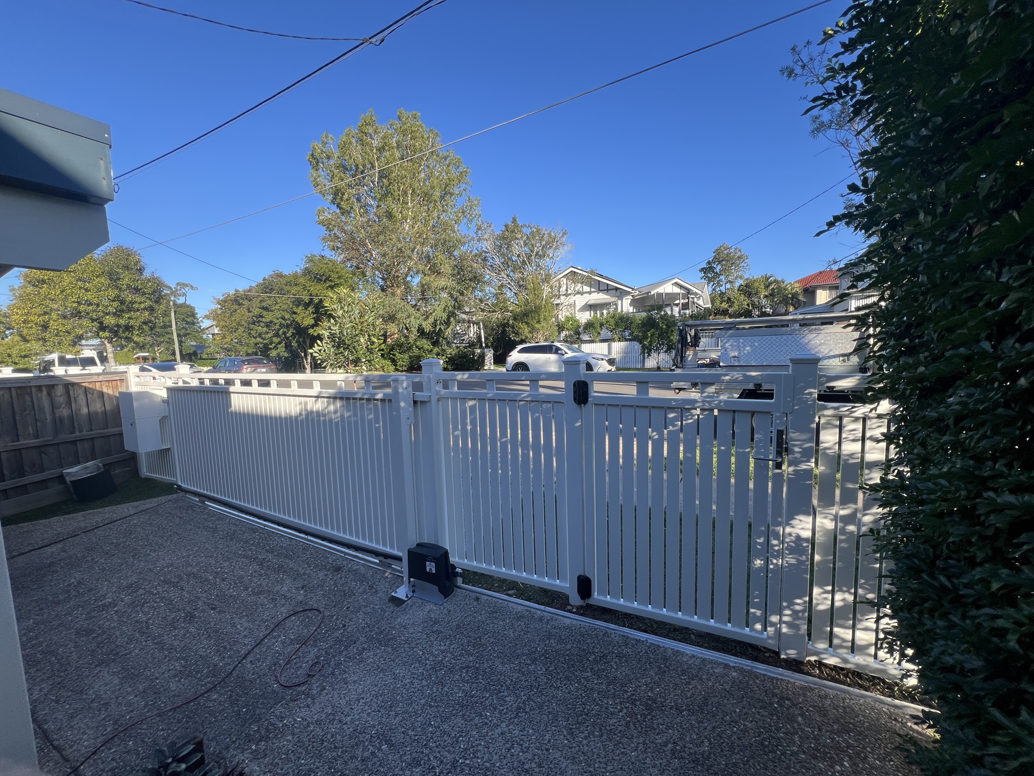 Automatic gates